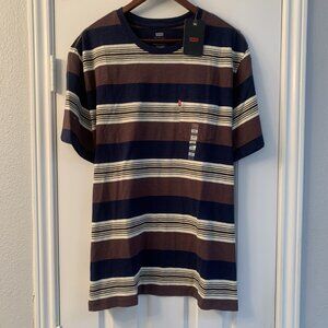 Levi T Shirt NWT